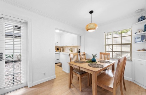 Delray Beach Cottage | Beautiful Beachfront Bungalow-Pool, Hot Tub, Sleeps 4-5, >5mins From Everything!