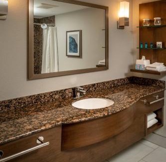 Huntington Hôtel | Delta Hotels by Marriott Huntington Mall