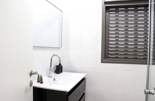 Nahariya Appartement | Deluxe 2 Bedroom Penthouse with Terrific Sea Views