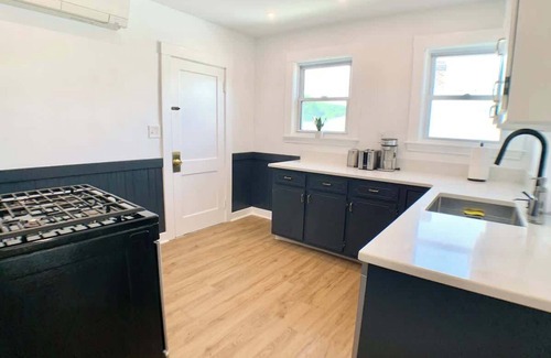 Arlington Copropriété | Deluxe and Bright 3Br, King Bed,W/D,Parking