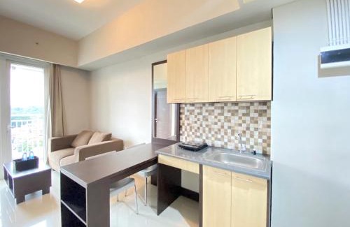 Hegarmanah Appartement | Deluxe and Cozy 2BR Apartment at Skyland City Jatinangor By Travelio