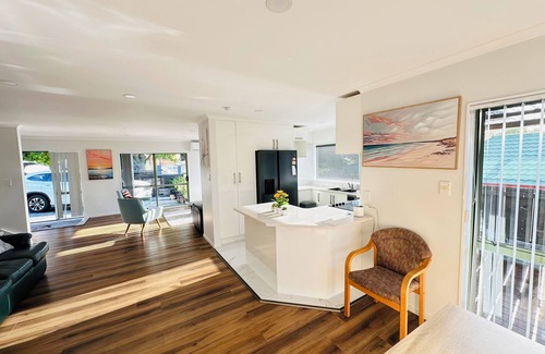 Goodwood Heights Maison | Deluxe Beauty House near Auckland Airport and City