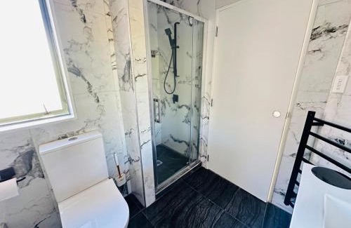 Goodwood Heights Maison | Deluxe Beauty House near Auckland Airport and City