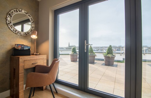 Galway Appartement | Deluxe City Penthouse Apartment with the best view of Galway