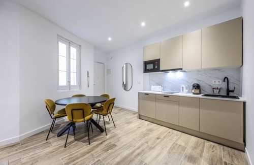 Las Acacias Appartement | Deluxe double bed Glorieta Embajadores (Gl 5I)