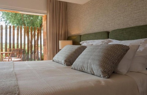 Estremoz Lit Et Petit-Déjeuner | Deluxe Double or Twin Room with Balcony