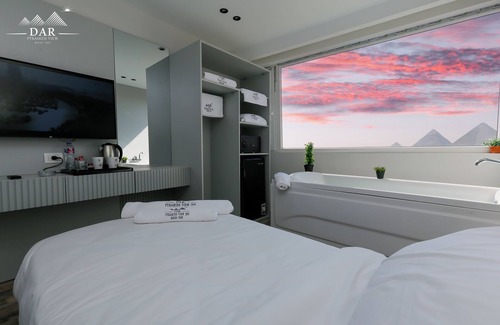 Al Haram Cabine | Deluxe Double or Twin Room with Mountain View