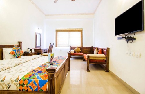 Jagatpura Lit Et Petit-Déjeuner | Deluxe Double Room #6/ W breakfast