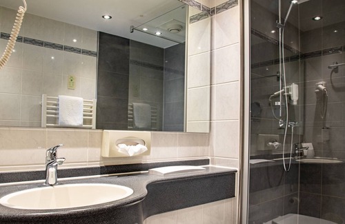 Feldstetten Appartement | Deluxe double room with shower and toilet