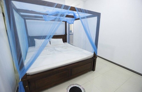 Weligama Hôtel | Deluxe Double Room with Balcony 1/1 person - Surfside Retreat Weligama