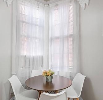 Chinatown Appartement | Deluxe Flat In Center City
