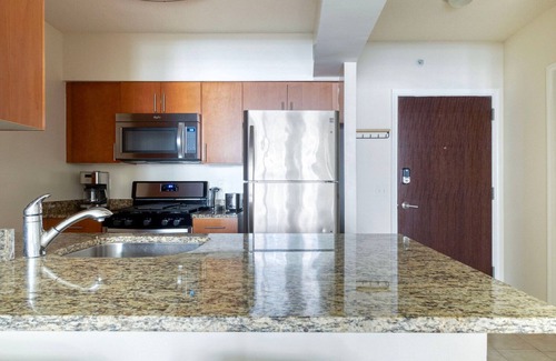 West End Appartement | Deluxe Foggy Bottom 1BR w/ On-Site Starbucks & Deli, by Blueground
