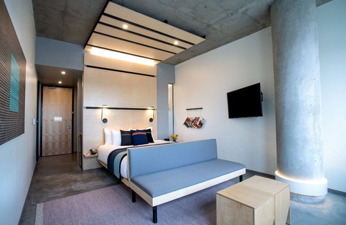 River North Art District Hôtel | Deluxe King City View: The Source Hotel, Rooftop Bar, Japanese Tubs, in RiNo