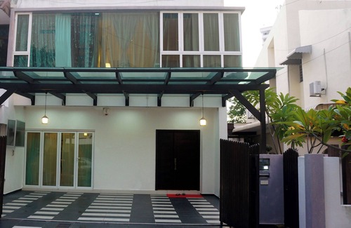 Downtown George Town Maison | Deluxe King avec salle de bains attenante