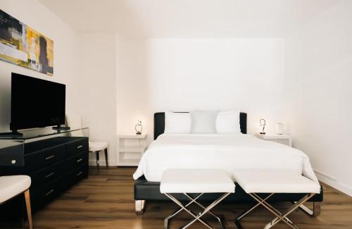 LoDo Maison | Deluxe Larimer Square Retreat - Walk Everywhere!