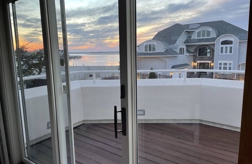 Margate City Maison | DELUXE Margate Beach Home avec PISCINE, JACUZZI et vue spectaculaire sur la baie - pour 18 personnes