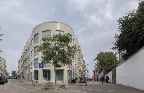 Lordelo do Ouro e Massarelos Appartement | Spacieux appartement lumineux avec balcon par Host Wise