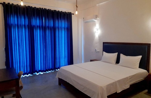 Pottuvil Division 2 Maison | Deluxe Rooms in Arugambay