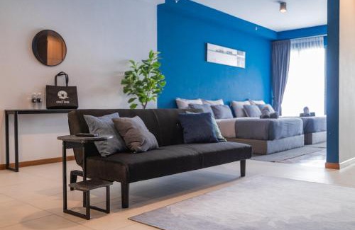 Tanjung Bungah Appartement | Deluxe Seaview Suite Twin Bed by The Only Bnb