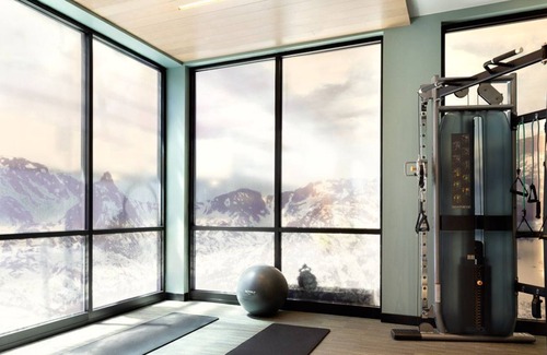 Silverthorne Maison | Deluxe suite located in the heart of Downtown Silverthorne, incredible views