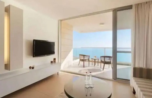 Acre Appartement | Deluxe Suite with Ocean View