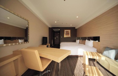 Takanawa Hôtel | Deluxe Triple Room hotel with AC, fitness room, WiFi in amazing Minato City