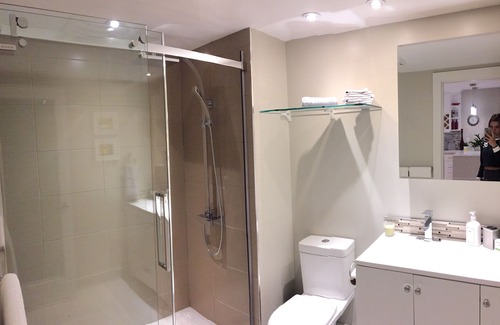 Lower Lonsdale Copropriété | Deluxe view condo in the Lolo district !!