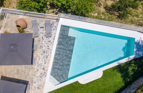 Alonia Appartement | Demargia Villa A - Appartement dans un quartier calme avec piscine commune pour 6