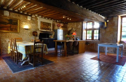 Panon Maison | DEMEURE AUTHENTIQUE DU XVÈME SIÈCLE AU CALME.