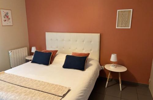La Demi - Lune Lit Et Petit-Déjeuner | Demeure & Dépendance - Chambres d'hôtes depuis 2012