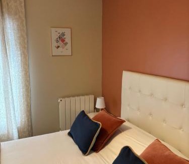 La Demi - Lune Lit Et Petit-Déjeuner | Demeure & Dépendance - Chambres d'hôtes depuis 2012
