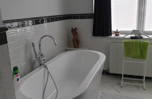 Kuurne Lit Et Petit-Déjeuner | Den Hoge Doorn