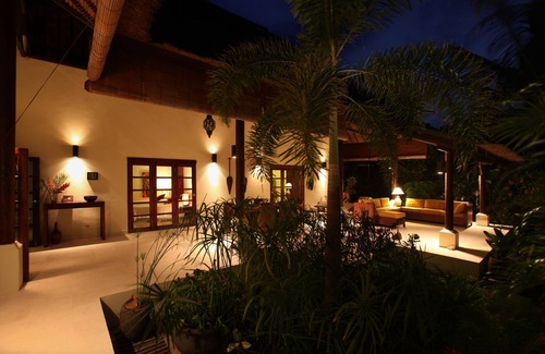 Dencarik Villa | Dencarik / LOVINA VILLA de luxe avec piscine privée directement sur la plage