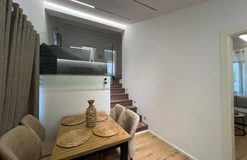 Tirana Appartement | Dennys Apartments Villa at Komuna e Parisit