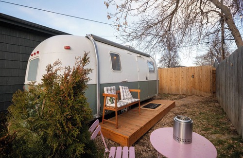 Overland Maison | Vintage Airstream: City Camping at it's Finest