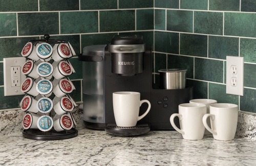 Berkley Maison | Denver Emerald: Hotel-Style / 1 BR with 2 Queens / Sleeps 4 [Close to Downtown]