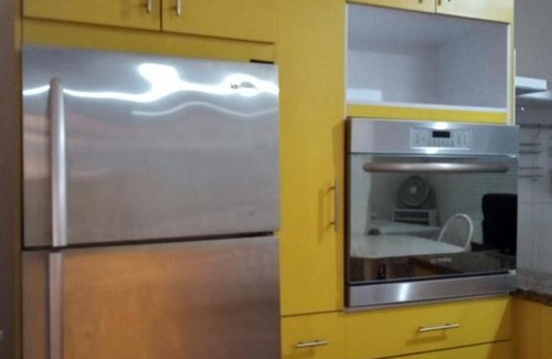 Jiutepec Appartement | Departamento cerca de CIVAC con cocina amarilla