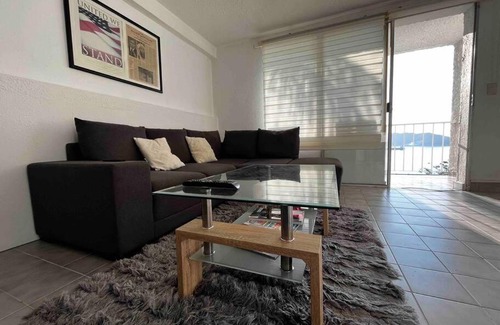 Caleta Appartement | Departamento con alberca y vista al mar.