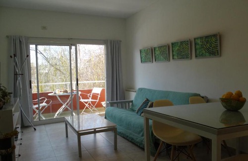Adrogue Appartement | Departamento de dos ambientes a 60 metros de la plaza de Adrogué
