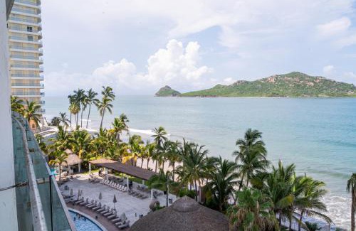 Zona Dorada Appartement | Departamento exclusivo en Mazatlan con alberca y vistas a la playa