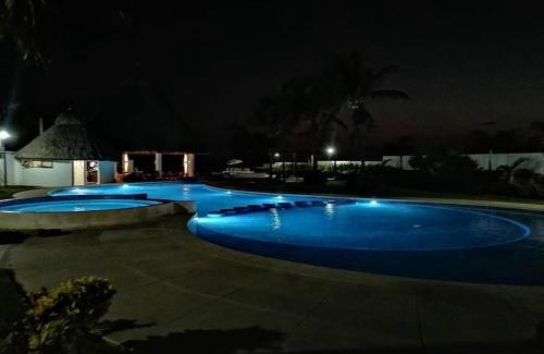 Boulevard Barra Vieja Appartement | Depto. frente al mar con Club de Playa