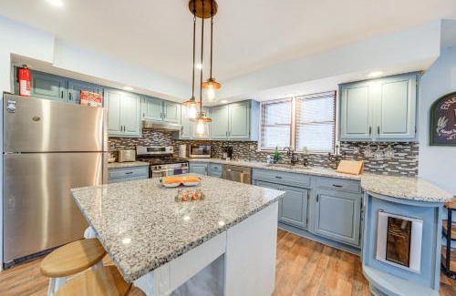 De Pue Maison | DePue Vacation Rental Less Than 1 Mi to the Lake!