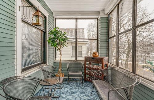 De Pue Maison | DePue Vacation Rental Less Than 1 Mi to the Lake!