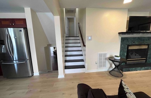 Ventnor City Maison | Derby Delight- Ventnor Home, 5 Minutes to Beach