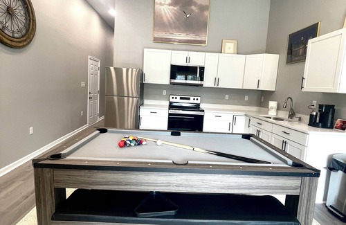 Shelby Park Maison | Derby Oasis- Home Away From Home