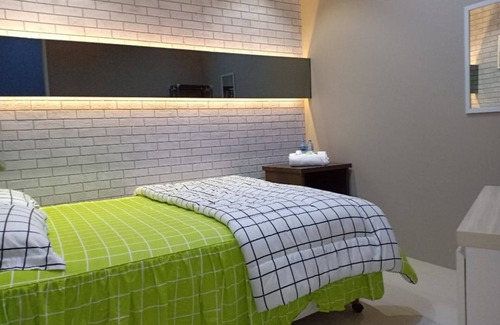 Pinang Maison | Derma Home Stay