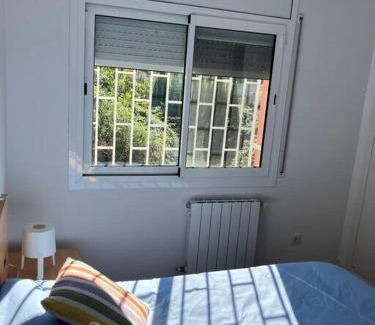 Sant Miquel de Fluvia Maison | Descanso del GUERRERO