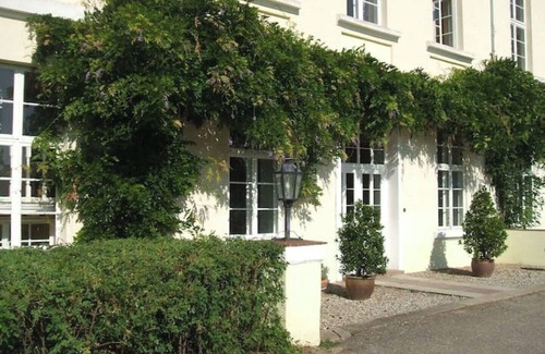 Behren-Luebchin Maison | Description