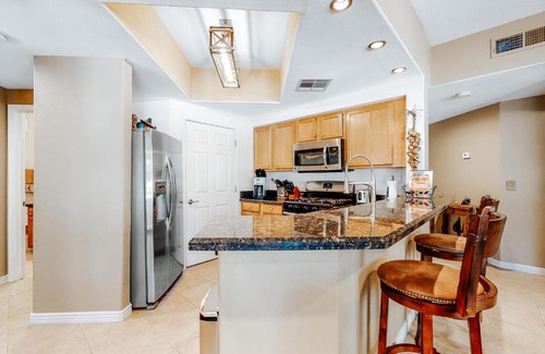 Maryvale Maison | Desert Darling