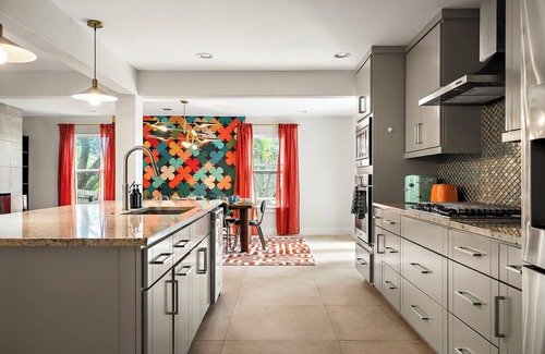 Parker Lane Maison | Desert Disco - 4BR Mid-Century Modern Design